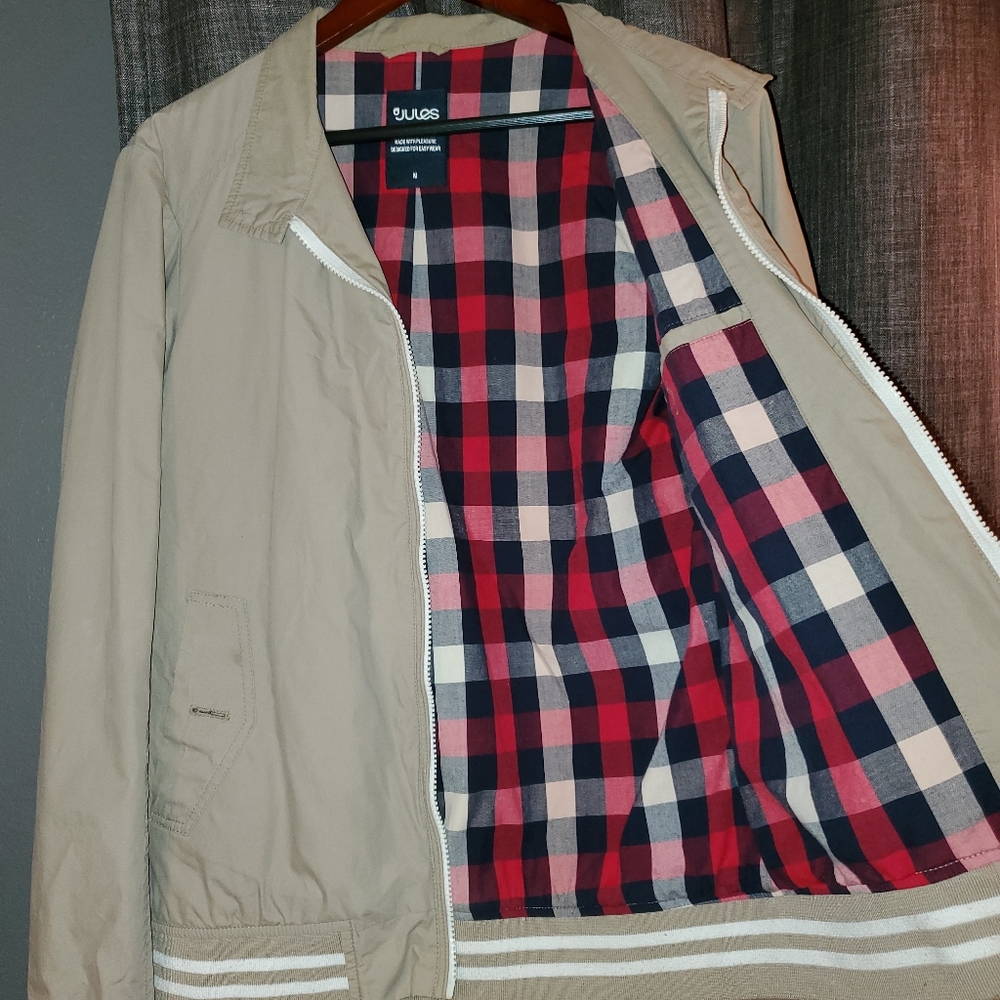 Khaki jacket from Paris
